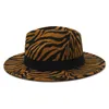 Casquette Jazz à rayures zébrées pour femmes hommes chapeaux à large bord chapeau formel homme Panama chapeau femme feutre Fedora casquettes hommes Trilby accessoires de mode nouveau