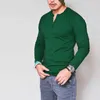 Marka Bawełna Mężczyźni Koszulka V-Neck Moda Design Slim Fit Soild Casual Koszulki Męskie Topy Tees Krótki Rękaw Fitness T Shirt Men G1222