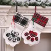 Pluizig Santa Sokken Kerst Huisdier Dog Plaid Paw Stocking Opknoping Open haard Kerstboom Kerstdecoratie