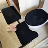 Drie-delige toiletzitting Cover Classic Brief Floor Mats Fashion Toilet Cover Rider Bad Matten Zacht Antislip Floor Tapijt