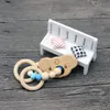 DIY Baby Teether Beech Animals ammande armband som t￤nder tr￤klass Silikonp￤rlor Rattles Toys Personliga armband