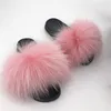 Ciabatte in vera pelliccia di procione Cursori da donna Casual Capelli di volpe piatti Fluffy Fashion Home Summer Big Size 45 Furry Infradito Scarpe Y200423