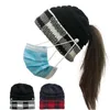 Femmes Bonnet Chapeau avec boutons et impression à carreaux de velours Bonnet tricoté doux Extensible Hiver Chaud Chapeaux extensibles Accessoires1