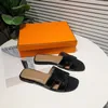 2023 Parijs dames slippers mooie schuifjes schoenen zomers sandalen strandglaasjes slippers dames slippers loafers sexy zwarte marine geborduurd met doos
