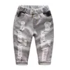 Çocuk Delik Kırık Jean Pantolon 2020 Çocuklar Bebek Klasik Pantolon Çocuk Denim Giyim Eğilim Uzun Dipleri Erkek Bebek Rahat Pantolon G1220