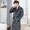 Épais 3 Couches Chaud Hiver Peignoir Hommes Doux Flanelle Matelassé Long Kimono Peignoir Homme Peignoir pour Hommes Coral Fleece Robe 201109