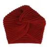 Hijab Cross Acrylic вязаный колпачок мужской женской зимней головы теплые ребра шапочки равнины тюрбан мусульманские повязки черные серые бежевые красные 10 сплошных цветов