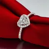 anillos de diamantes de imitación grandes para mujeres