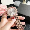 Mode Quarz-Armbanduhren für Frauen Mädchen Kristall 2 Zifferblätter Stil Metall Stahlband Uhr M116