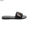 Designer Slides Flip Flops Mule Shoes Slipper Sandal Luxury Shoes Woman Ladies Summer äkta läder Flat tofflor Y200423