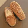 Nuove scarpe da ginnastica casual per bambini Scarpe con suola morbida carine Mocassini per bambini con fiocco Moda Mocassino per bambina per ragazzo