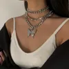 2021 우아한 기질 다이아몬드 쿠바 버클 목걸이 나비 펜던트 목걸이 두 가지 색상으로 제공되는 여성 목걸이