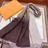 Mit Box Geschenktüte Erhalt Tag Top Qualität 2021 Brandschal für Frauen Winter Herren Schal Luxe Pashmina Warm Fashion Wolle Cashmere S9994807