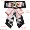 Pins, broches Luxo Rhinestone Bowknot Broche Pins para Mulheres Design Simples Moda Jóias Pin e Bijuterie Broches Presente