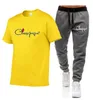 남성 브랜드 Tracksuits 짧은 소매 화이트 티셔츠 세트 스포츠 바지 2022 새로운 두 조각 바지 캐주얼 남성 정장 패션 대형