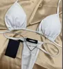 Lyxig bikinidesigner för kvinnor Sexiga Beach Bikinis baddräkt Modebrevtryckt Lace Up Summer Split Baddräktsbikini för kvinnor