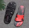Mode Men tofflor Summer Classic Slides Designer Beach Sandals for Man Outdoor Cushion Slipper Svart R￶d h￶gkvalitativ