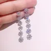 En Quailty Gelin Düğün Rhinestone Küpe Gümüş İğne Uzun Çiçekler Kristaller Bırak Küpe Kadın Parlak Takı Aksesuarları