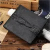 Vente chaude Fashion Cow Hide Véritine en cuir Alligator Grain Hasp Hang Men Wallet Carteira 3 Folds Black Brown Coin Pocket Purse portefeuille GRATUIT