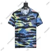 2022 Summer Mens T-shirts T-shirt Designer T-shirt de luxe Couleur Graffiti Lettres Imprimer T-shirts Vêtements de mode Femmes manches courtes279l