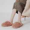 Hiver Chic maison femmes bouclés pantoufles sans lacet floue mémoire mousse maison diapositives intérieur chaud en peluche chambre dames chaussures