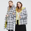 Astrid New Winter Femmes Manteau Femmes Chaud Court Parka Mode Épais Plaid Veste À Capuchon Grandes Tailles Vêtements Féminins ZR-7242 201214