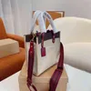 Högkvalitativa påsar Tote Kvinnor Vit Handväska Skulder Brun Läder Designer Crossbody Kvinna Purses Breda Canvas Straps 220309