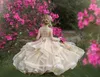 결혼식을위한 새로운 꽃 소녀 보석 목 샴페인 푹신한 주름 계층화 된 꽃 모양의 작은 아이 베이비 가운 첫 번째 친교 드레스 403