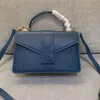 Borsa da donna di design di lusso 2021 borsa da donna in pelle con cucitura borsa a tracolla con catena borsa con patta di alta qualità in vari colori
