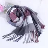 2021 Classique mode haute qualité men039s et women039s foulards épais foulards en cachemire foulards à envoyer J55817882