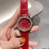 Relógios de pulso Marca de couro pulseira de luxo moda vermelho redondo à prova d 'água relógio de quartzo desgaste formal senhora relógio de pedra feliz. Presentes para meninas