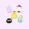 Japenesiska anime söta djur Emaljstift Creative Bailong Soot Wizard Mouse Brosches for Kids Gift1173756