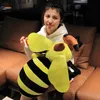 Insecte animal mignon poupée en peluche grande bande dessinée douce abeille en peluche