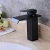 Rubinetti per lavandino del bagno BECOLA Rubinetto per lavabo a cascata di alta qualità Miscelatore monocomando Ottone antico nero LT-504R1