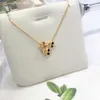 S925 Pure Silver plaqué 18karat Collier à trois flower Gold Flower Collier Fashion Simple High Quality Lucky Grass Grass7034588