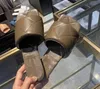 2022 sandali da donna sandali imbottiti pantofole da esterno scarpe da banchetto pantofole estive in pelle multicolore tacco alto piatto Taglia 35-42 A2