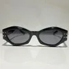 Sommar solglasögon för män och kvinnor signatur b1u stil anti-ultraviolett retro tallrik full ram glasögon slumpmässig låda