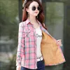 New Women Wool Thicken Xadrez Camisas Femininas M-5XL Flannel Manga Longa Blusas Algodão Cashmere Camisa Inverno Bolsos Slim Tops H1230