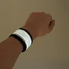 Opaska LED Sport Slap Paski na nadgarstki Zespoły Bransoletka Flash Browg Glown Armband Pasek na imprezę opaską koncertową w Xmas Halloween T6599420