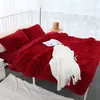 Modern luxurious pelúcia faux peles camas de cama sólida cor de veludo inverno tampa de edredão com pillowcase tamanho rainha gêmea