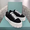 Kvinnor Hjul Cassetta Platt Sneakers Tjock Gummi Botten Trainer Canvas Snörskor Lyxiga Casual Skor Med Box 261