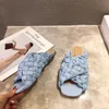 Tasarımcı Örgü Düz Katırlar Terlik Kadın 2021 Yaz Açık Havada Sandalet Criss Çapraz Dokuma Çıplak Düz Bayanlar Ayakkabı Beach Slaytlar