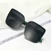 Modedesigner polarisierte Luxus-Sonnenbrille für Männer und Frauen, Vintage-Sonnenglas, UV400-Brillen, modische Brille, PC-Rahmen, Polaroid-Objektiv, 226 m
