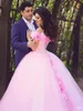 Rosa 3D Flores Princesa Quinceanera Vestidos Corset Tulle Doce 16 Vestidos Long Train Vestido de Debutante Fora do Ombro 15 Anos Meninas Brithday Prom Vestidos