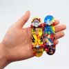 Giocattoli da 9,5 cm Stampa professionale in lega Stand Fingerboard Skateboard Mini Board Skate Truck Finger Toy For Kid Casuale