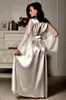 Chic Ivory Satin Silk Night Robes Kvinnor Lace Appliques Långärmad Photoshoot Dress Båda Robe Formell Event Overlay Sleepwear