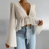 Summer Casual Tee Top Tshirts Long Flare Sleeve Solid V-Neck Sexy Tees Cropped Shirts Ruffies Short Shirt Tops 220226