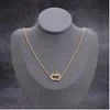 Luxe sieraden Designer Sieraden Vrouwen Kettingen Hart Hanger Ketting met Stempels Messing Materiaal Retro Goud breed Chians Mode