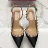 Fashion Women Bombs Diseñador casual Gold Matt Leathed Spikes Slingback Talls altos de la boda S2724106