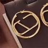 Hoops örhängen mode kvinnors stora cirkel enkel örhänge smycken lyx designer örhängen brev stud örhänge prydnad halsband hi3884156